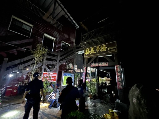 影音/阿里山景觀平台驚傳木棧板斷裂1死4傷