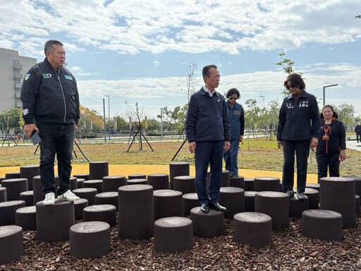 嘉義長庚醫院中央公園竣工開放 提供社區民眾多元休閒設施