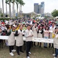 高雄米食節 蛇（什）麼都好吃 中央公園成為熱鬧的米食博覽會