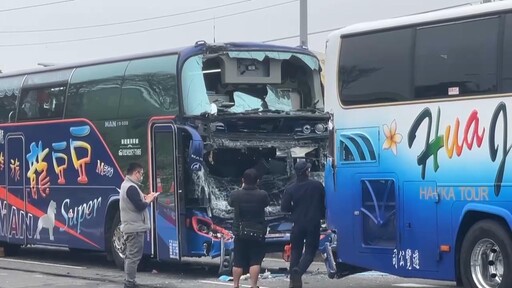 影音/進香團遊覽車嘉義新港追撞 24人受傷送醫