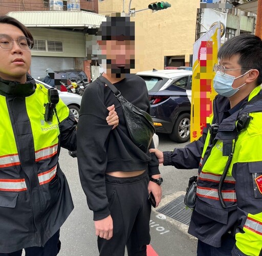 單純二手手機交易竟遇假買家「詐騙」 夫妻街頭狂追呼喊 警民聯手「捕嫌犯」