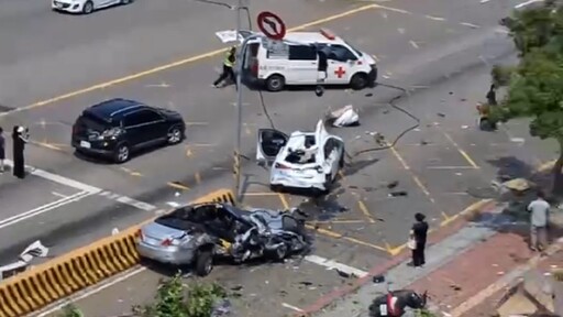 影音/重大車禍! 台中向上路大車連撞21車11人受傷