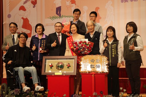無私奉獻照亮生命!新北模範母親故事催淚 用愛創造生命奇蹟