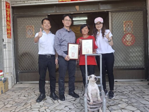 重傷癱瘓遭棄牛頭㹴喜獲重生 眾人努力逆轉浪犬命運