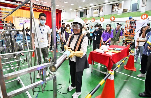 職安開麥拉 少年哩安啦 職業安全文化向下扎根