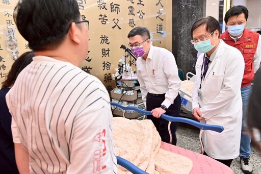 北大國小暴衝車禍嚴重傷亡 總統、卓揆趕赴醫院探視傷者