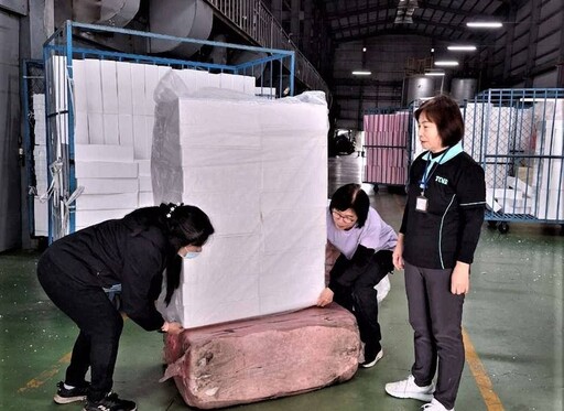 婦女失業返鄉求職遇阻 中彰投分署「僱用獎助措施」助她穩定就業重拾笑容
