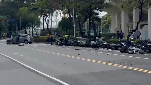 影音/台南重大車禍 78歲阿嬤駕車失控暴衝造成1死2傷