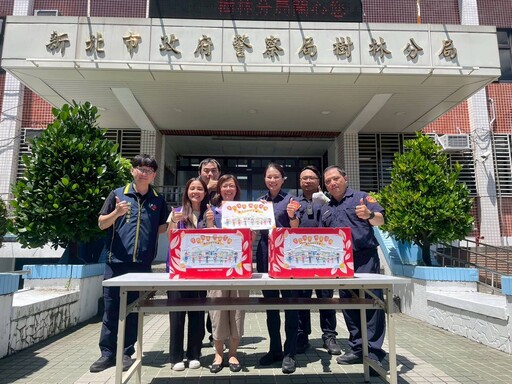 新北社會局贈「蘋安」 感謝警察與社工合作無間 共築社會安全網