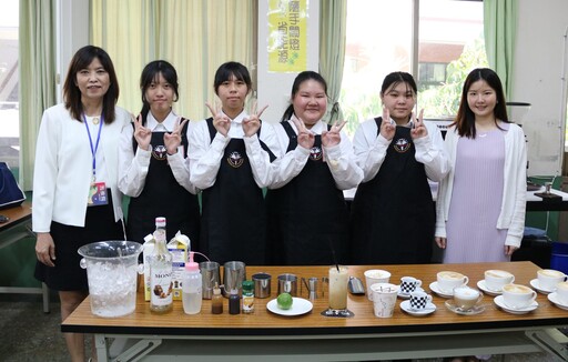 15分鐘調11杯 長榮女中4生通過咖啡師中階認證