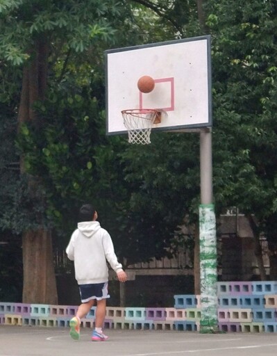 新北安置兒圓夢 熱血籃球少年獲10萬獎學金 誓言挑戰NBA台灣第一人