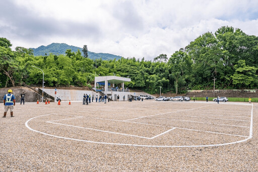 張善政視察復興區介壽國中停車場 提升觀光量能 為水蜜桃季做好準備