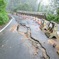 豪雨沖毀嘉義縣山區道路 縣府封閉12路段啟動管制