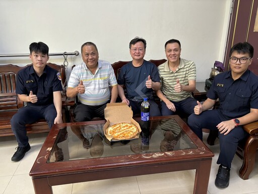 父愛如山 悄悄守護 田中警以披薩相聚慶祝父親節