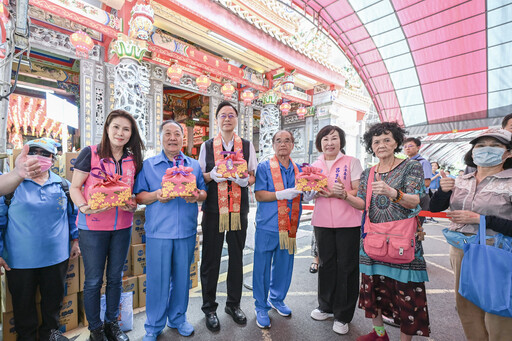 桃園中壢慈惠堂盛大祝壽 張善政出席大典 祈願市民健康順利