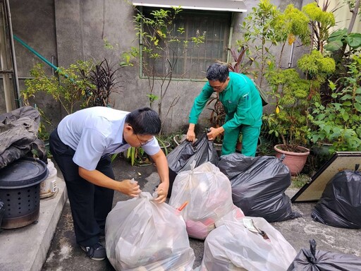 彰化郵局「改善獨居長者居住環境活動」 期望活動拋磚引玉讓其感受社會的溫暖