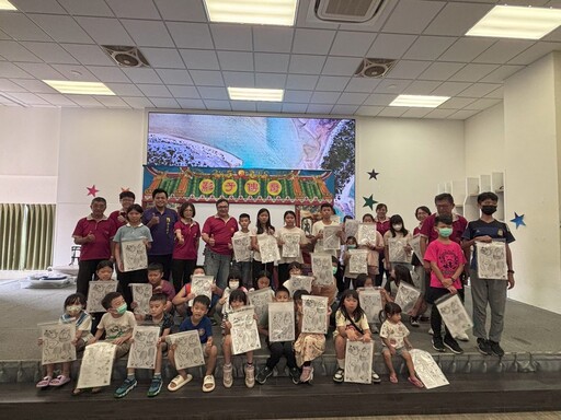 彰化家扶皮影戲迎中秋 員林展愛志工隊邀親子共度溫馨佳節