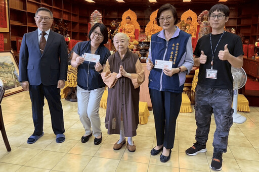 不只弘法 更是濟世 佛國悟宗淨土彌陀禪寺捐助善款 助新北急難弱勢度過難關