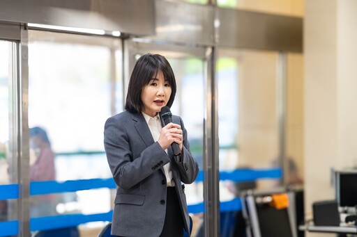 影音/彰基、康橋守護偏鄉弱勢兒童 捐二基0-4 歲兒童醫療專用交通車