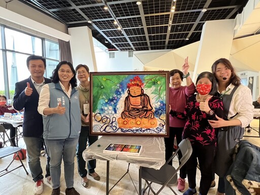 影音/用藝術療癒心靈、以共融傳遞愛 讓長輩在美術館畫出幸福人生
