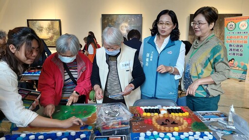 影音/用藝術療癒心靈、以共融傳遞愛 讓長輩在美術館畫出幸福人生