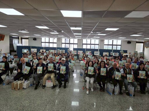 芳苑鄉魔法農園新書發表 讓孩子們閱讀中彷彿走進田野與潮間帶