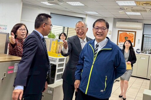 法務部長鄭銘謙視導台南高分檢檢察業務並主持案情研析室揭牌