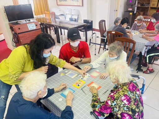 「回憶花開.幸福手作」 彰化榮家長輩啟動感官療癒計畫