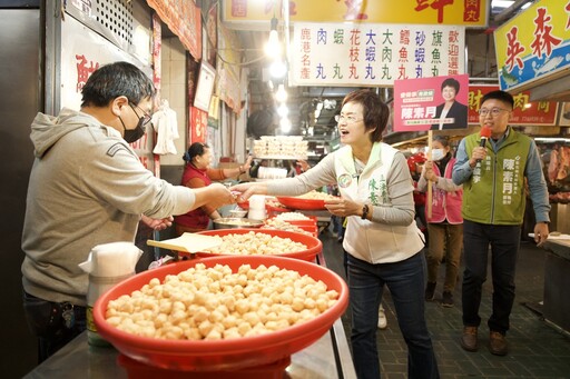 影音/民進黨陳素月鹿港市場掃街拜票 爭取民調通過獲提名