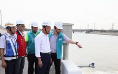 翁章梁視察防汛整備及布袋抽水站新建工程