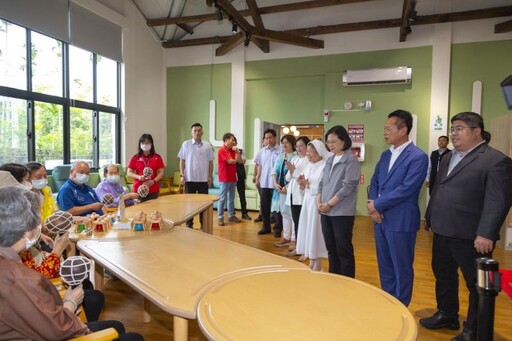 總統蔡英文參訪 隆興多功能長照園區