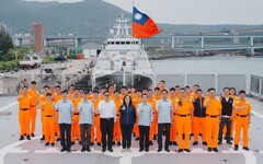 海巡勇艦、萬浬護漁 管碧玲慰勉海巡人道救援、善盡國際義務