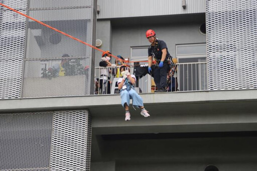 雲林縣小小消防員暑期營 紮根防、救災觀念與逃生技巧