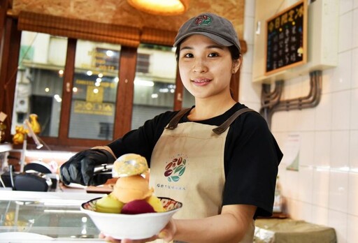 勞動部創貸助攻 8年級女生賣綿綿冰 開業兩年成人氣夯店