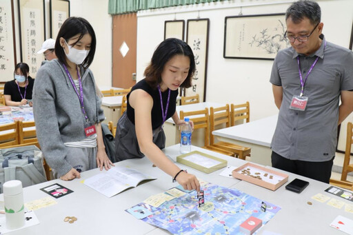 轉譯民間信仰！中山大學出版陰廟桌遊「眾廟之門」