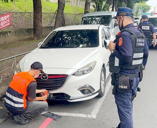 系統精準通報！ 高雄區監理所查獲偽造車牌