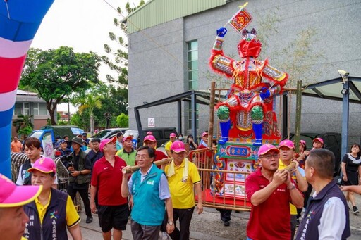 大士爺祭 迎大士爺創意踩街祈福遶境 千人「仙氣」上街超熱鬧