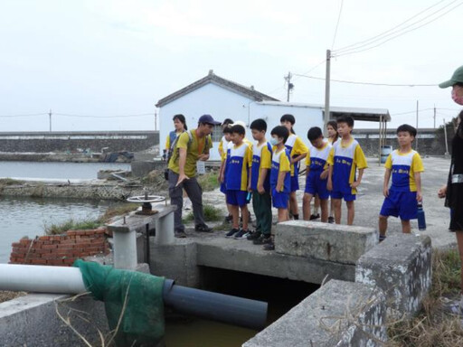 探索口湖鄉濕地樂園！國小師生了解濕地獨特生態與環境變遷