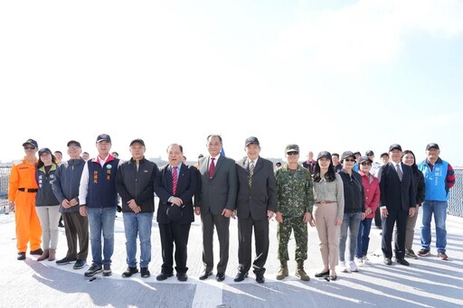 新造連江艦進駐澎湖及首航典禮 陳光復肯定海巡守護國土貢獻