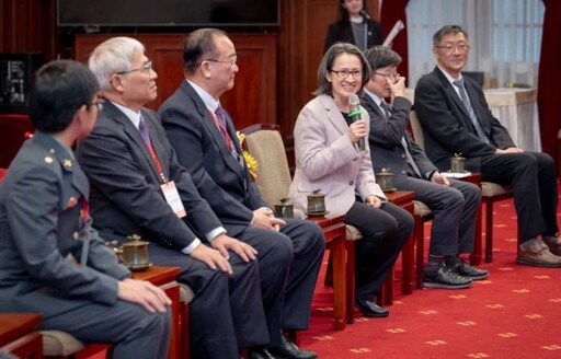 蕭副總統感謝捐血人大愛無私付出 績優捐血人陳光蘊環境提升建言