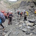 屏東霧台鄉哈尤溪下山 登山團10人失聯 屏東縣消防人員尋獲