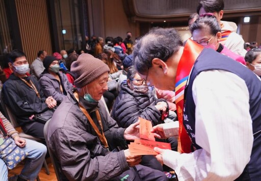 佛光山惠中寺寒冬送暖撫慰上千家福田戶 注入暖流