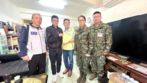 役男家中突遭變故 苗栗軍服站、苑裡鎮軍友顧問團慰問