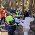 阿里山鐵路 5名遊客貪圖方便行走軌道 依鐵路法裁罰