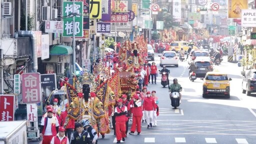 桃園大廟景福宮 祈安遶境五頂神轎威儀出巡 韓國網紅Judy 全程參與