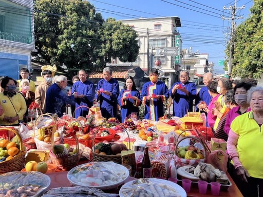 高雄旗山廣福社區手巾寮舉行伯公生祝壽