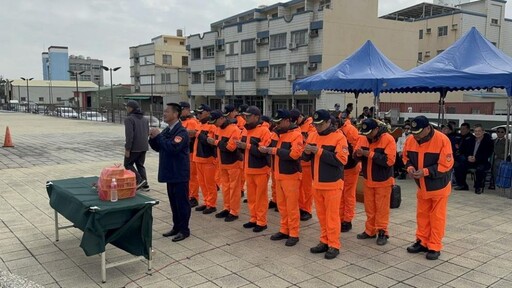 布袋海巡巡防艇成軍典禮祈福 擴大海勤人力招募