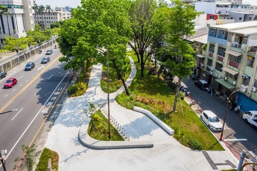 嘉市民生公園二期竣工啟用 打造城市中的水綠森林