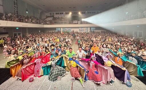 紙風車368藝術工程布袋開演 千名親子共享端午戲劇饗宴