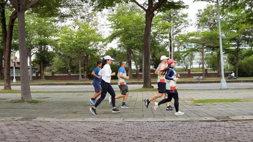 抽Gogoro!走跑高雄2.0掀運動熱潮 侯尊堯局長親抽壓軸大獎